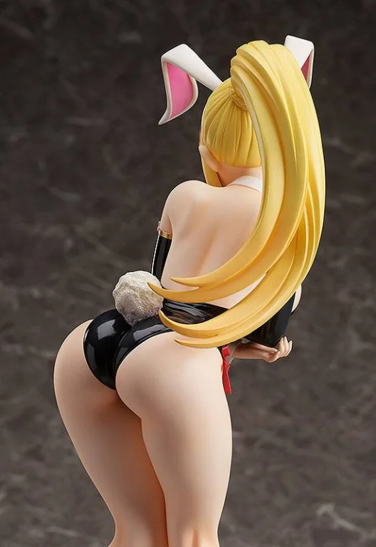 KonoSuba - Scale Figure - Darkness (Bare Leg Bunny Ver.)