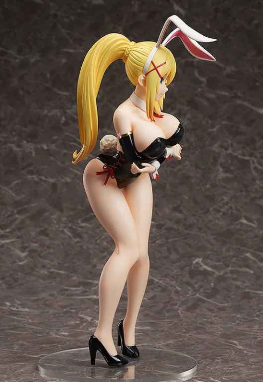 KonoSuba - Scale Figure - Darkness (Bare Leg Bunny Ver.)