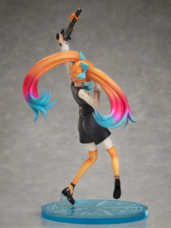takt op. - Scale Figure - Titan