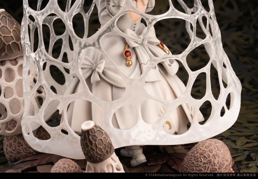 The Mushroom Girls - Scale Figure - Dictyophora Indusiata