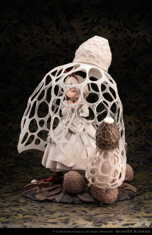 The Mushroom Girls - Scale Figure - Dictyophora Indusiata