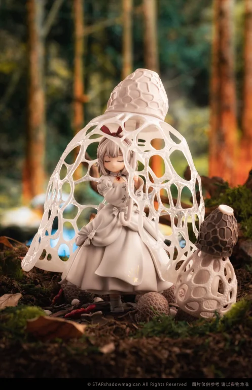 The Mushroom Girls - Scale Figure - Dictyophora Indusiata
