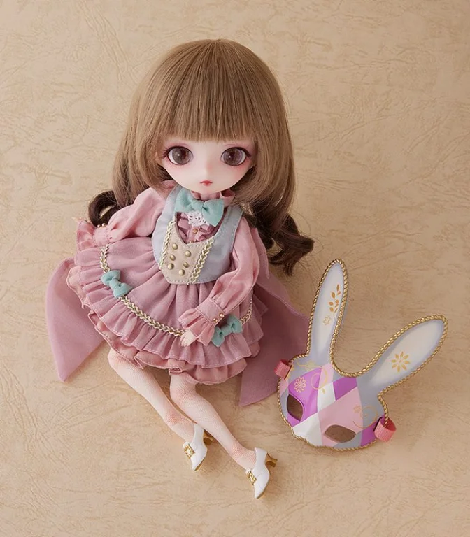 Harmonia bloom - Seasonal Doll - Beatrice