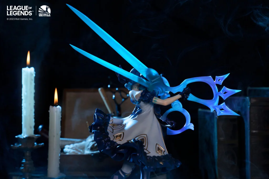 League of Legends - Scale Figure - The Hallowed Seamstress Gwen