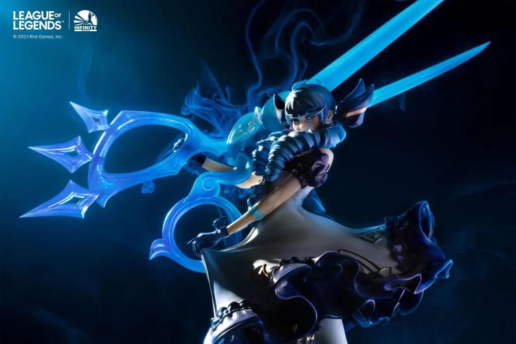 League of Legends - Scale Figure - The Hallowed Seamstress Gwen