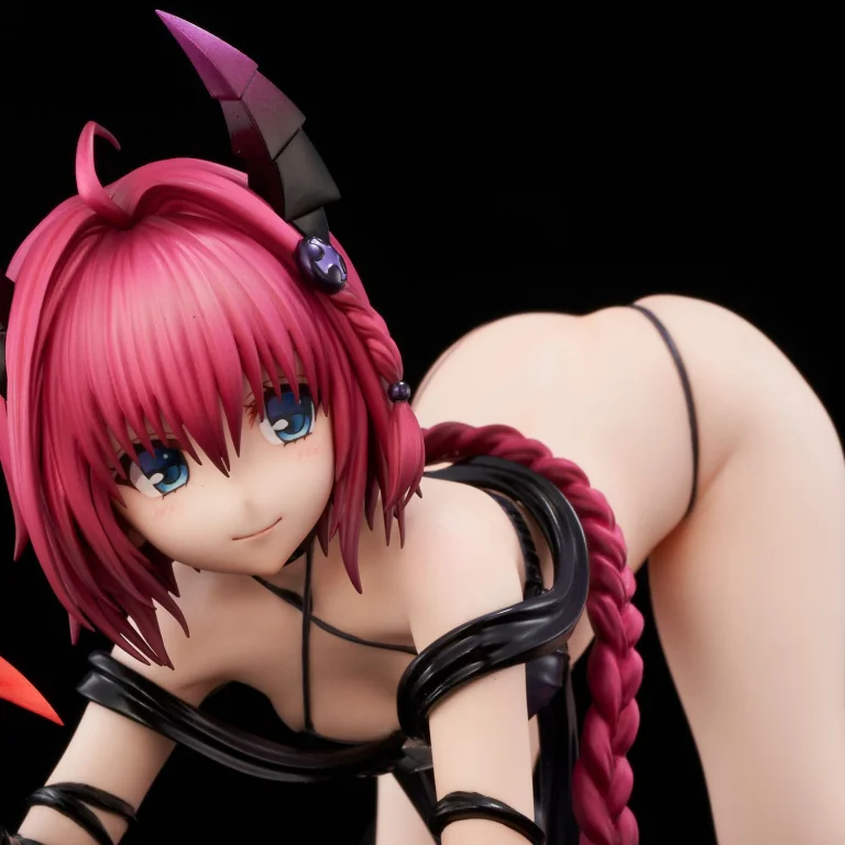 To Love-Ru - Scale Figure - Mea Kurosaki (Darkness Ver.)