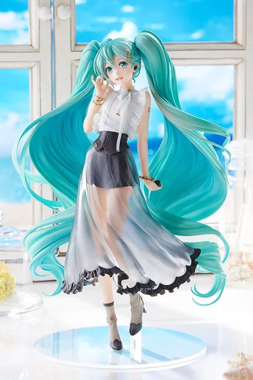 Character Vocal Series - Scale Figure - Miku Hatsune (NT Style Casual Wear Ver.)