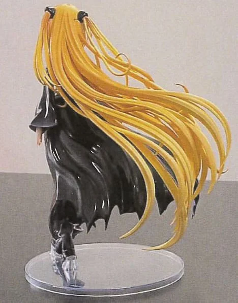 To Love-Ru - Scale Figure - Golden Darkness (Black Trance Ver.)