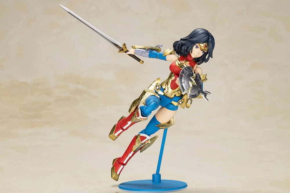 DC Comics - Plastic Model Kit - Wonder Woman (Humikane Shimada Ver.)