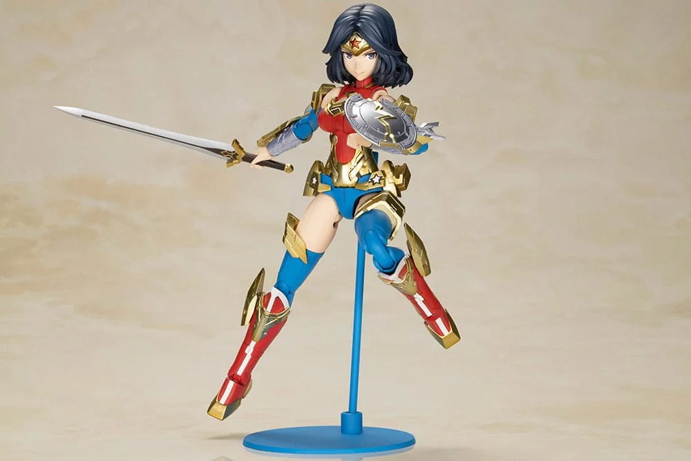 DC Comics - Plastic Model Kit - Wonder Woman (Humikane Shimada Ver.)