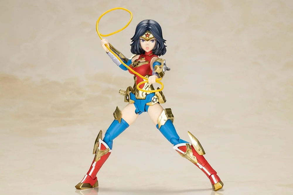 DC Comics - Plastic Model Kit - Wonder Woman (Humikane Shimada Ver.)