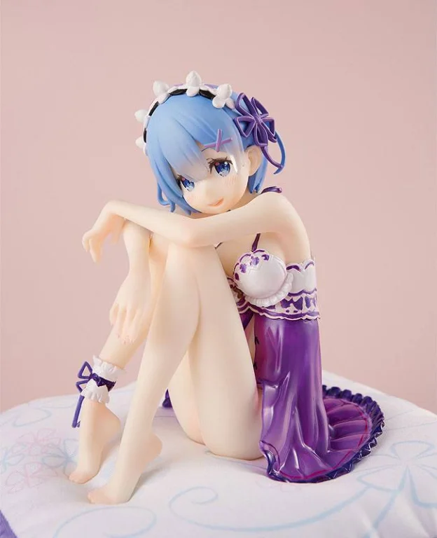 Re:ZERO - Scale Figure - Rem (Birthday Purple Lingerie Ver.)