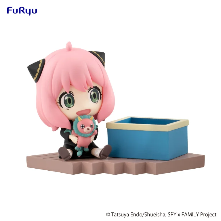 SPY&times;FAMILY - Hold Figure - Anya Forger