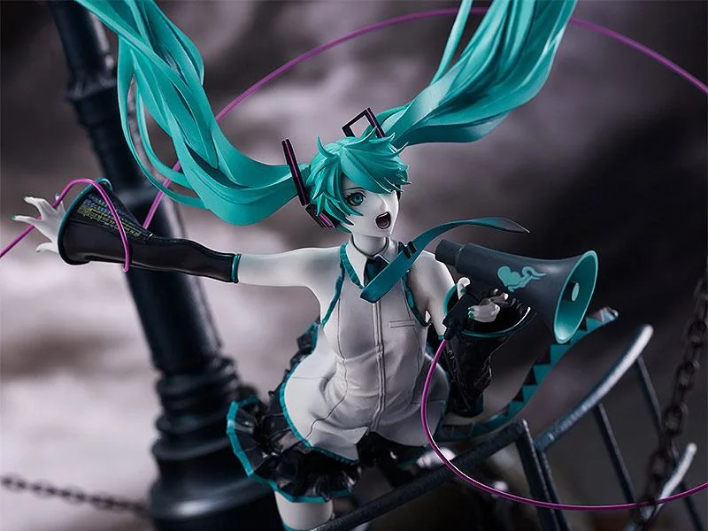Character Vocal Series - Scale Figure - Miku Hatsune (Love is War Refined Ver.)