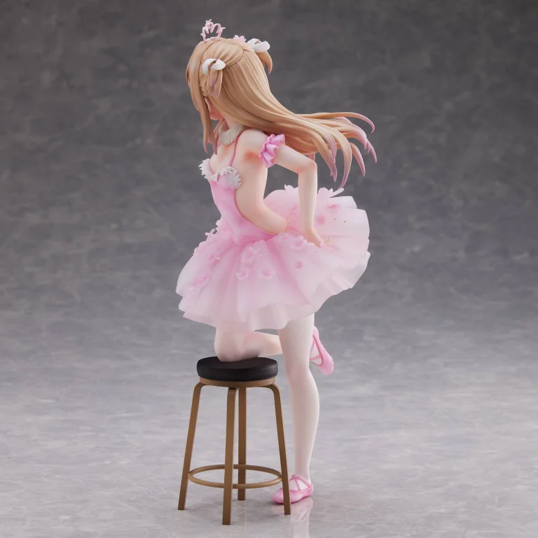 Anmi - Avian Romance - Flamingo Ballet Kouhai-chan