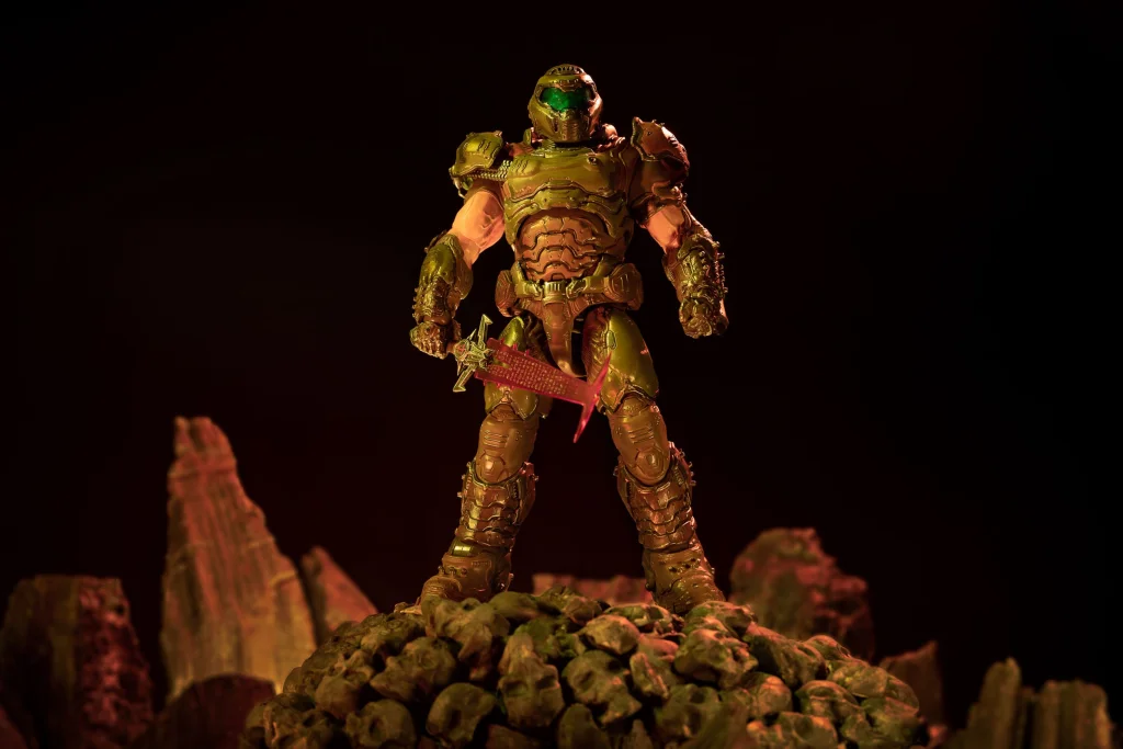 Doom - Scale Action Figure - Doomslayer