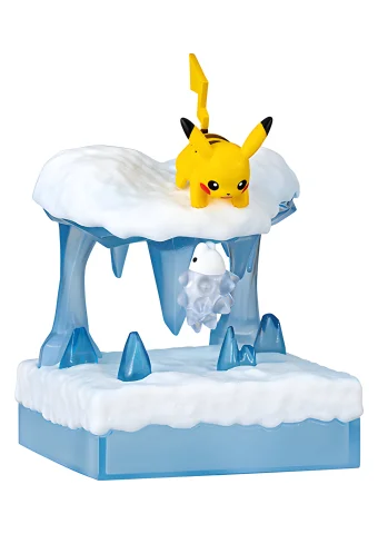 Produktbild zu Pokémon - Pokémon World 3 Frozen Snowfield - Pikachu & Snomnom