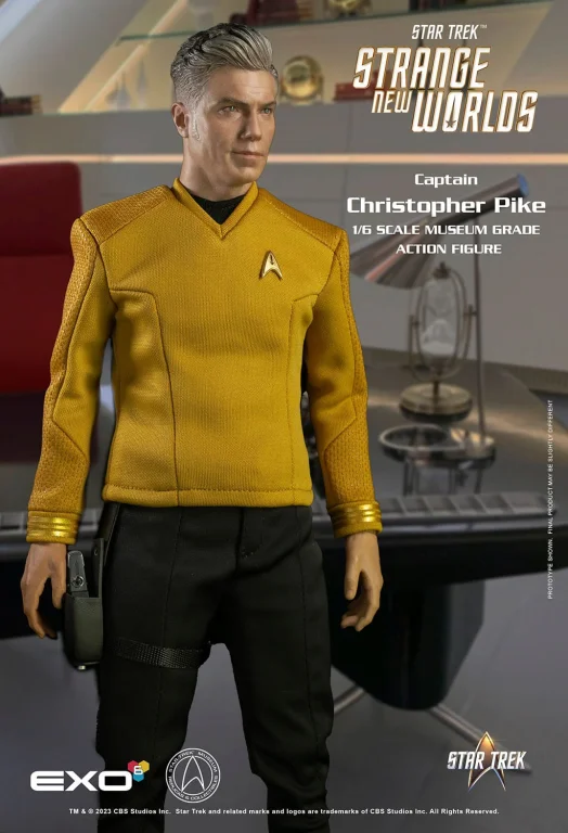 Star Trek - Scale Action Figure - Captain Christopher Pike