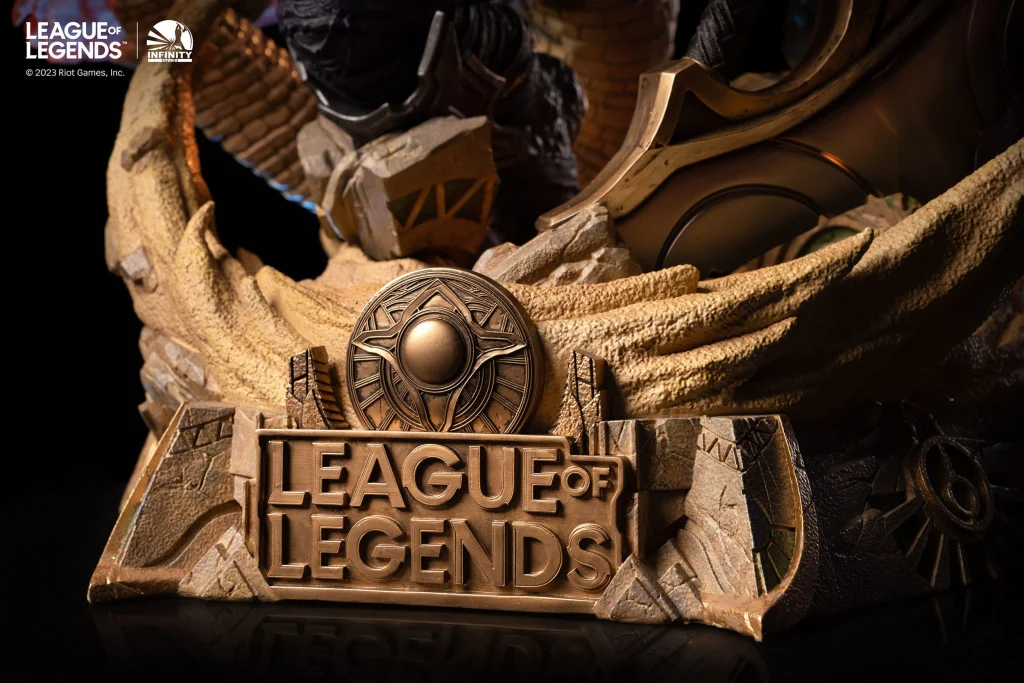 League of Legends - Scale Figure - Renekton (The Butcher Of The Sands)